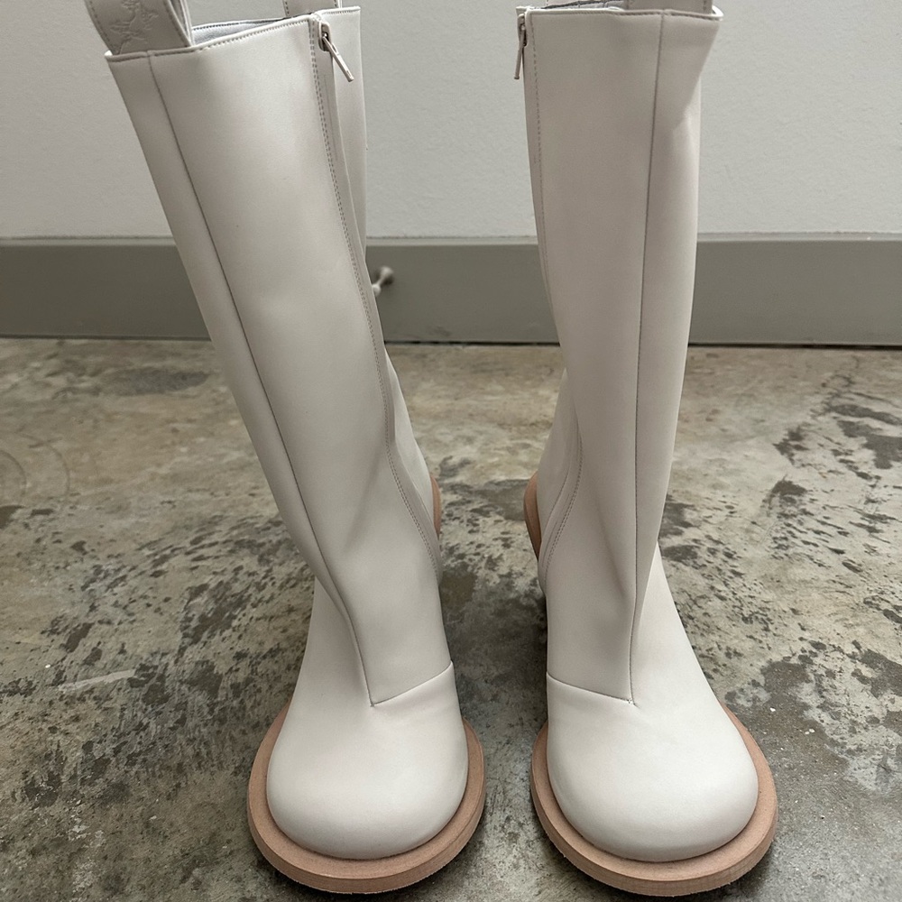 NEVER WORN Yume Yume Boots